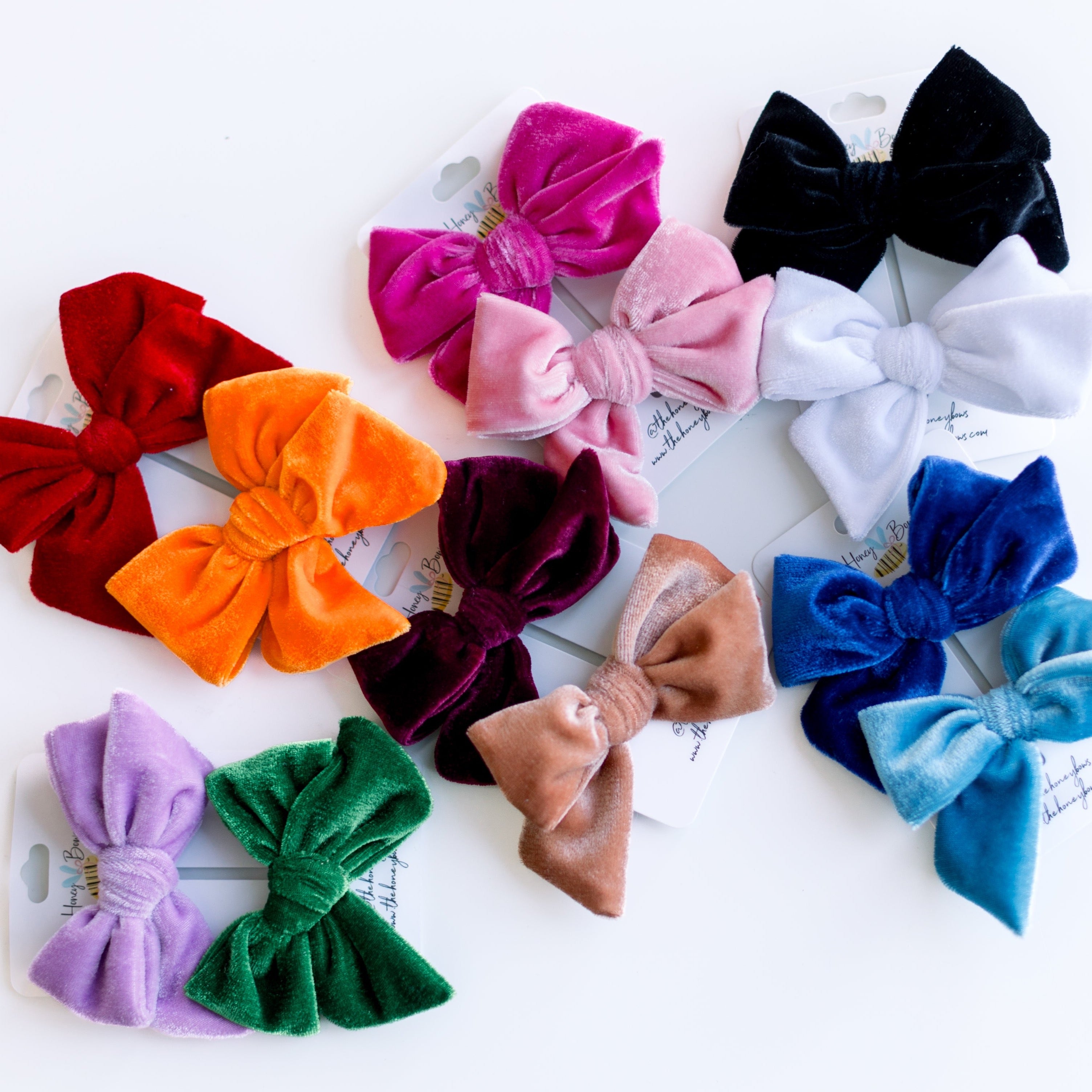 Small Velvet Bows – Confetti and Cuddles